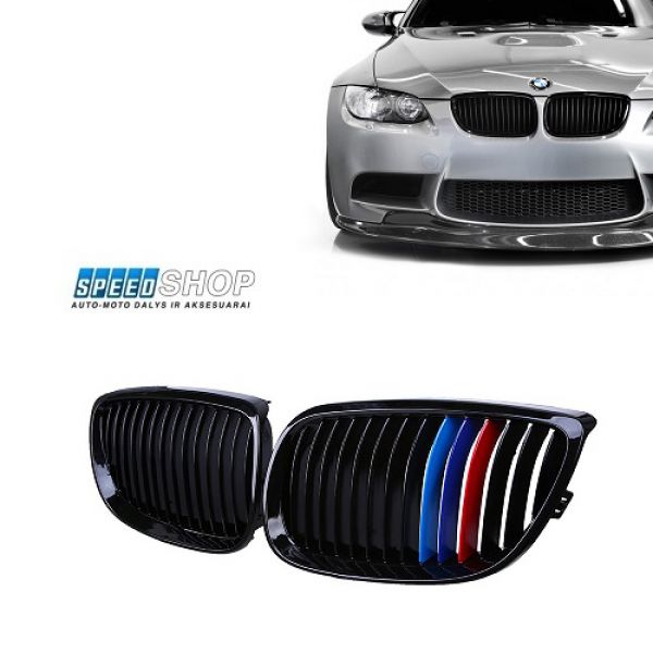 BMW 3 (E92, E93) juodos blizgios grotelės su juostele
